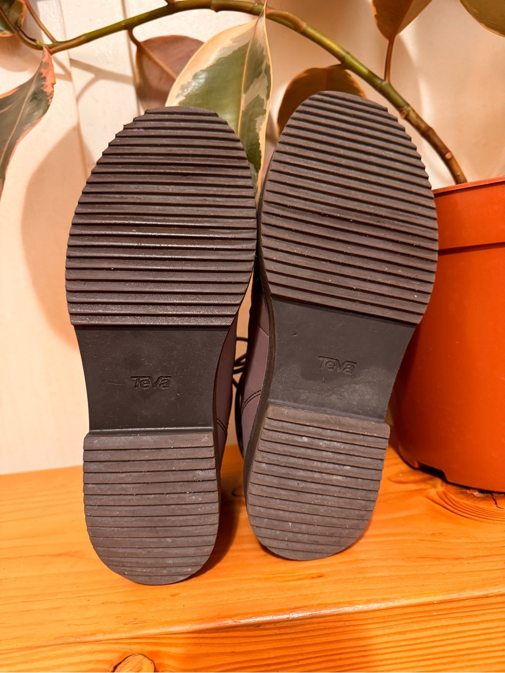 Tevas, Women’s Midform Boot- Peppercorn 10W - Picture 4 of 11